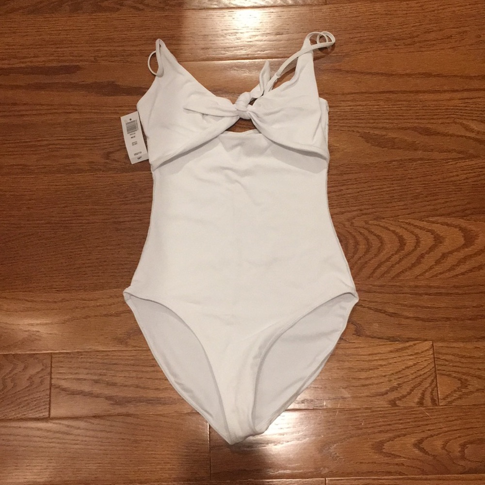 Aritzia WHITE Noé Bodysuit
